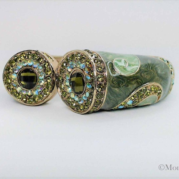Green Enamel Crystal Hinge Bracelet - Picture 1 of 3